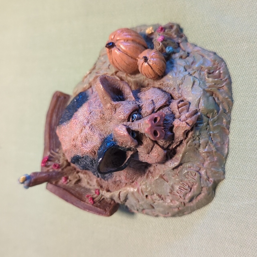 Frumps Figurine - Buster Pig